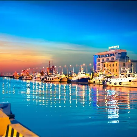 La Casetta-10 Min Aeroporto E フィウミチーノ