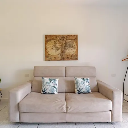 La Casetta-10 Min Aeroporto E アパート *